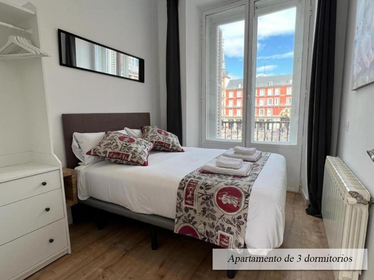 Plaza Mayor Madrid Eksteriør billede